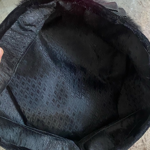 Vintage Black fur hat with bow & satin lining. Classy and cute! - Picture 6 of 7